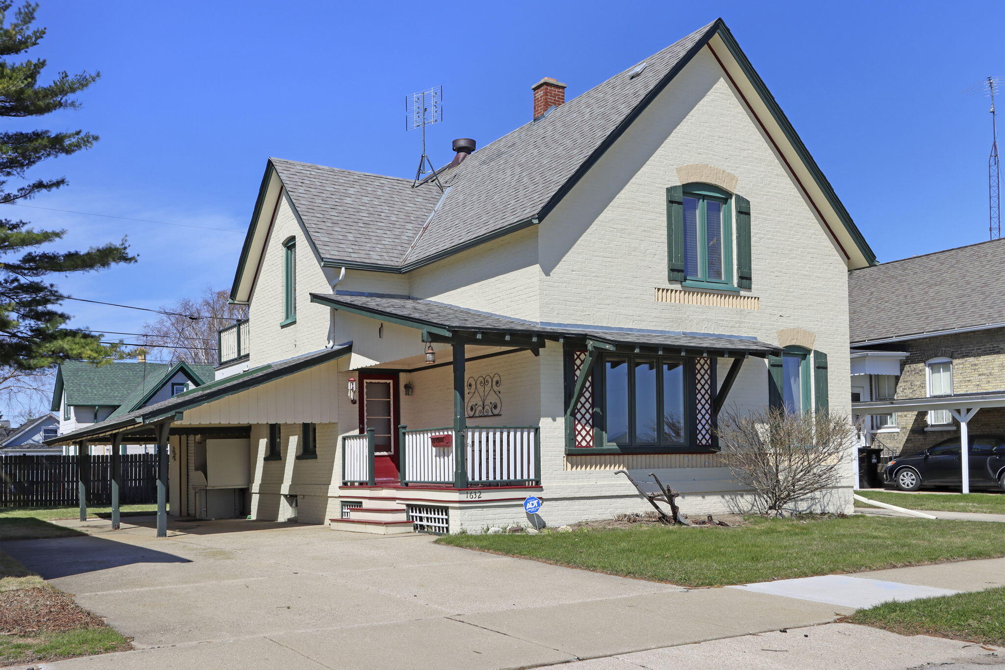 1632 Michigan Boulevard Racine, WI 53402 - Photo 33 of 51 Front