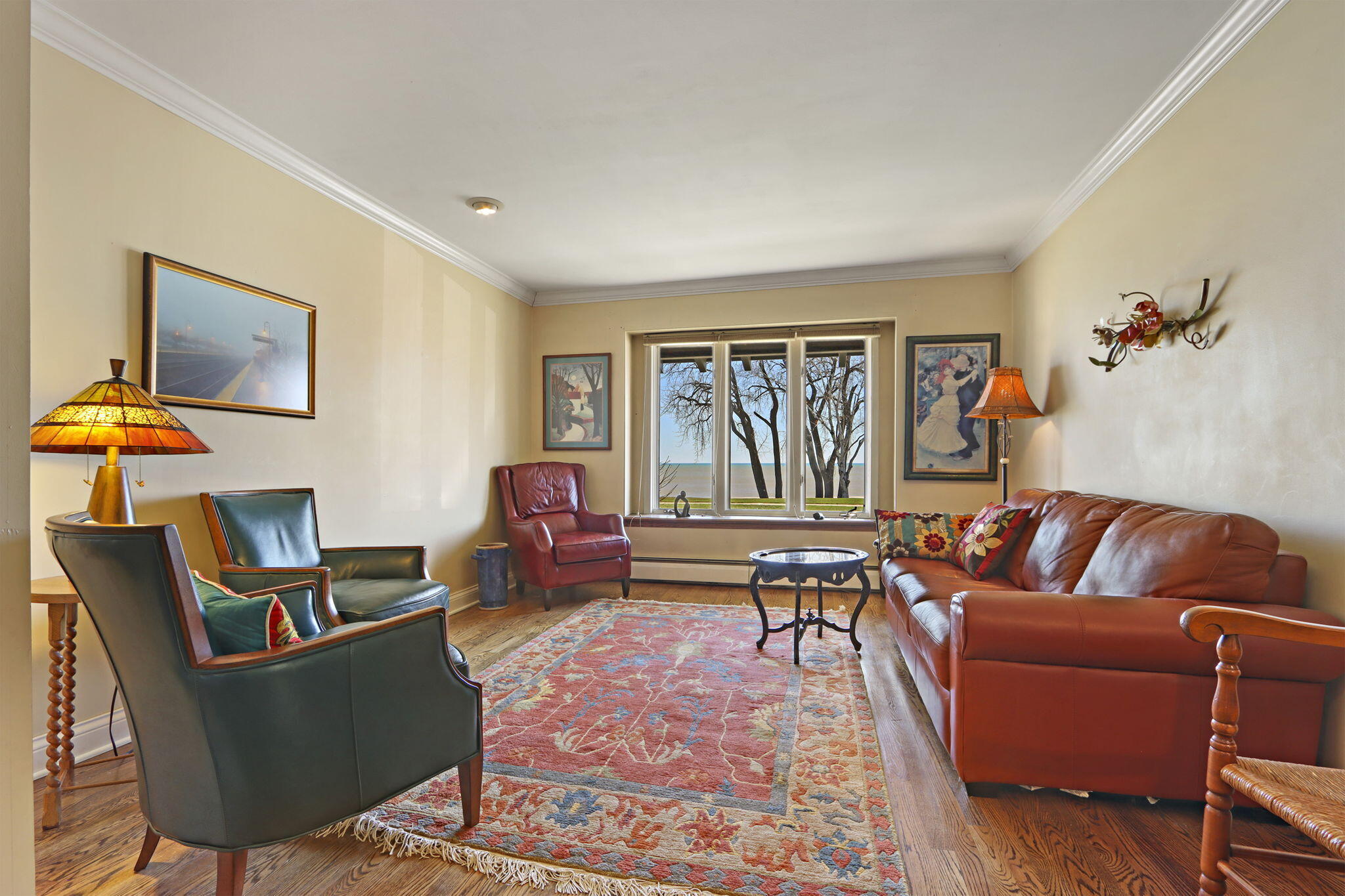 1632 Michigan Boulevard Racine, WI 53402 - Photo 5 of 51 Front room view