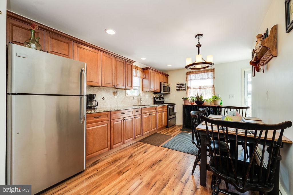 875 Columbia Avenue Sinking Spring, PA 19608 - Photo 13 of 49 Gallery Image 13