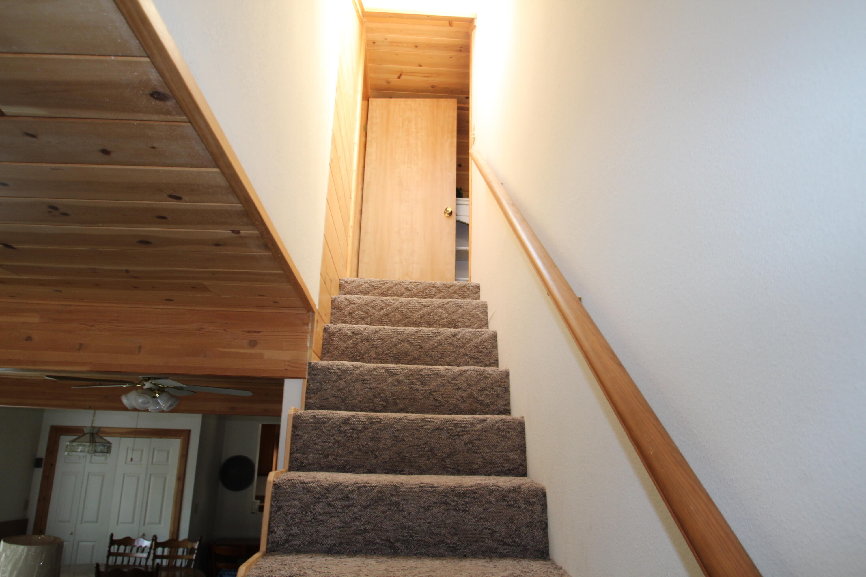 603 Legar Drive Springville, CA 93265 - Photo 30 of 46 Hall to upstairs