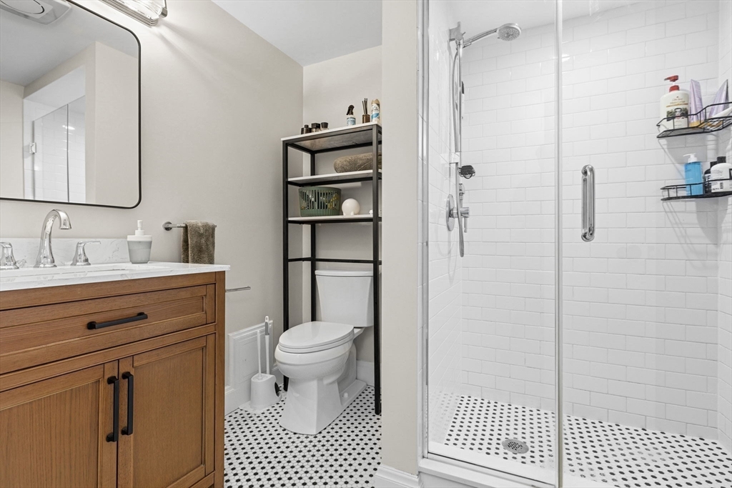 159 Salem Street, Unit 4 Boston, MA 02113 - Photo 23 of 26