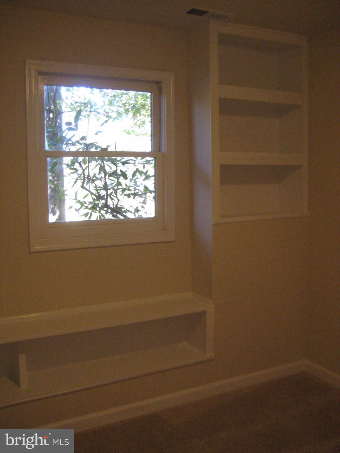 6725 Hemlock Point Road New Market, MD 21774 - Photo 13 of 16 LOWER LEVEL BEDROOM AND BATH