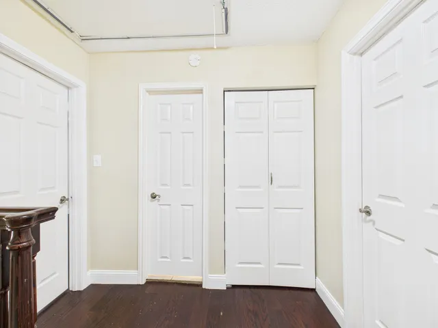 a view of livingroom with hardwood floor and ceiling fan