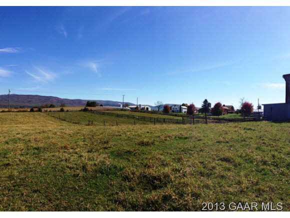 1044 Humbert Road Crimora, VA 24431 - Photo 3 of 21 a view of an ocean