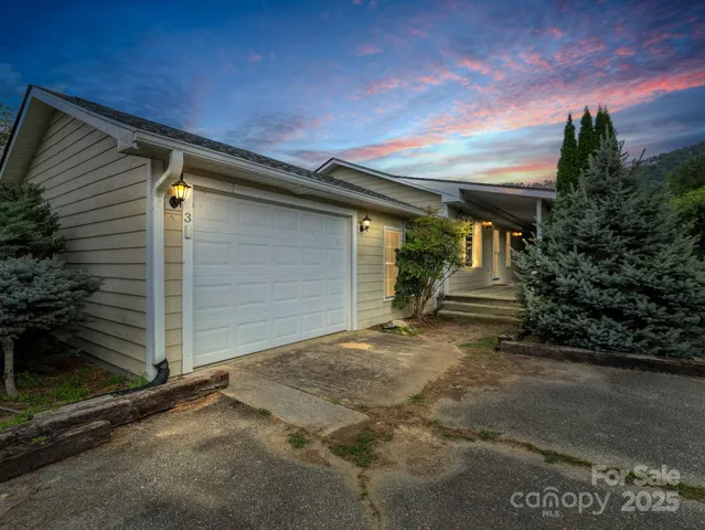 a backyard of a house
