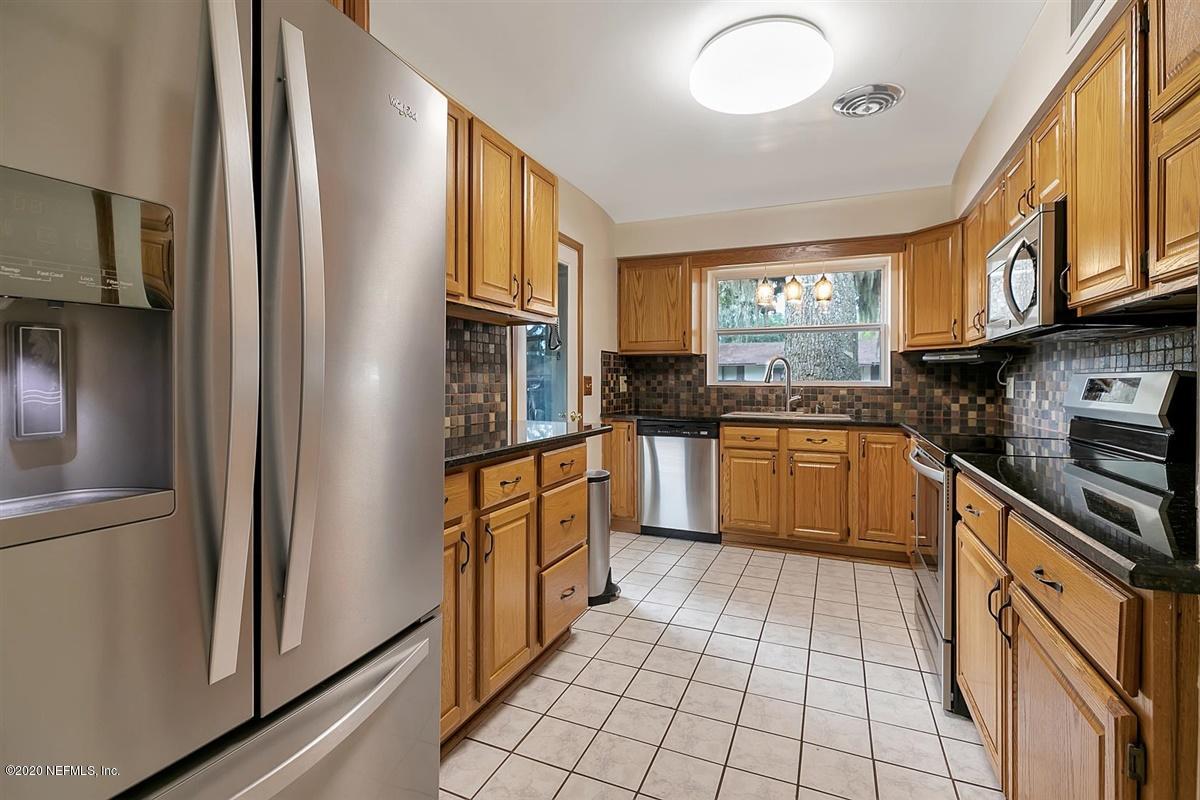3705 Hilliard Road Jacksonville, FL 32217 - Photo 9 of 32 05-Kitchen