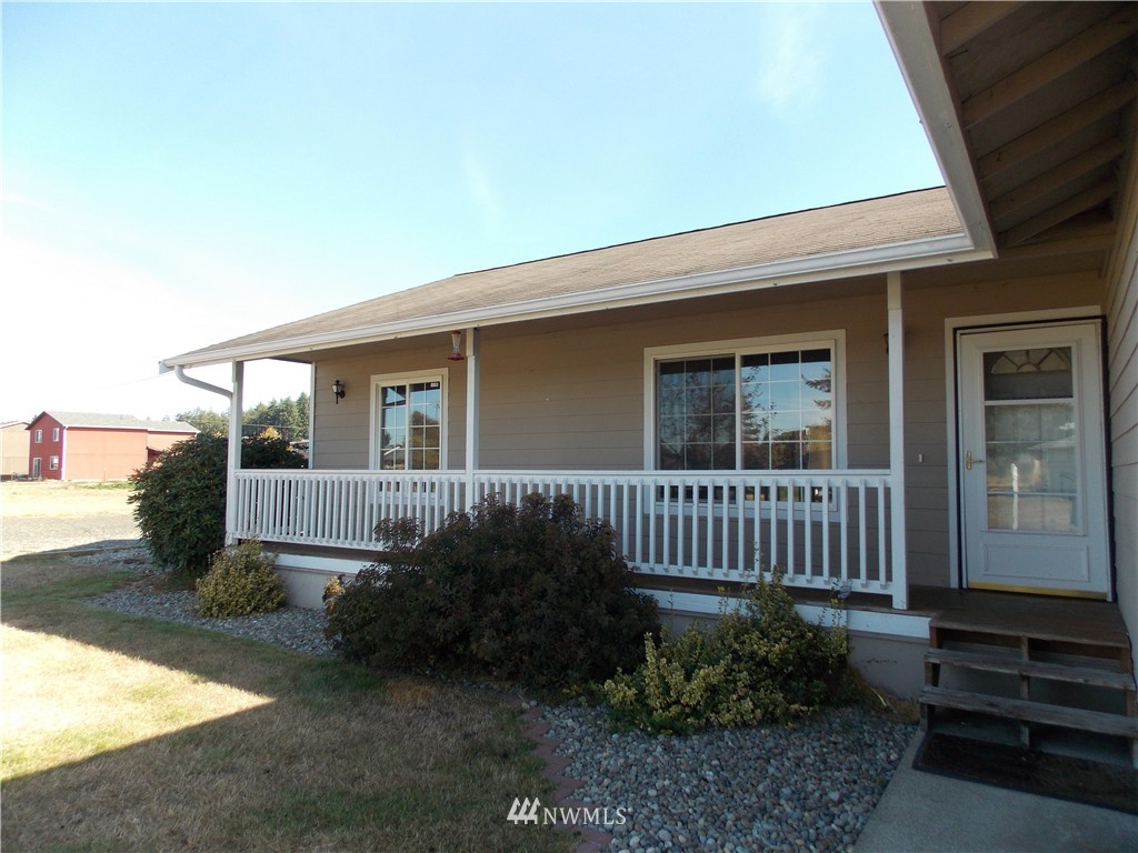 6517 198th Way Southwest Rochester, WA 98579 - Photo 2 of 25