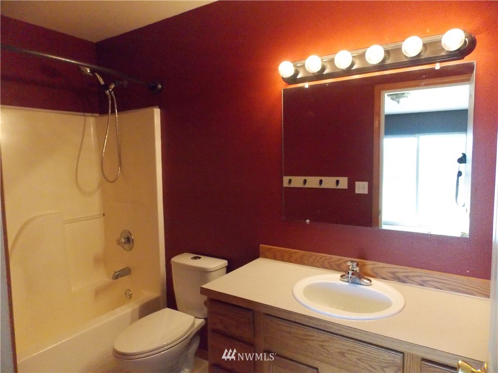 6517 198th Way Southwest Rochester, WA 98579 - Photo 16 of 25