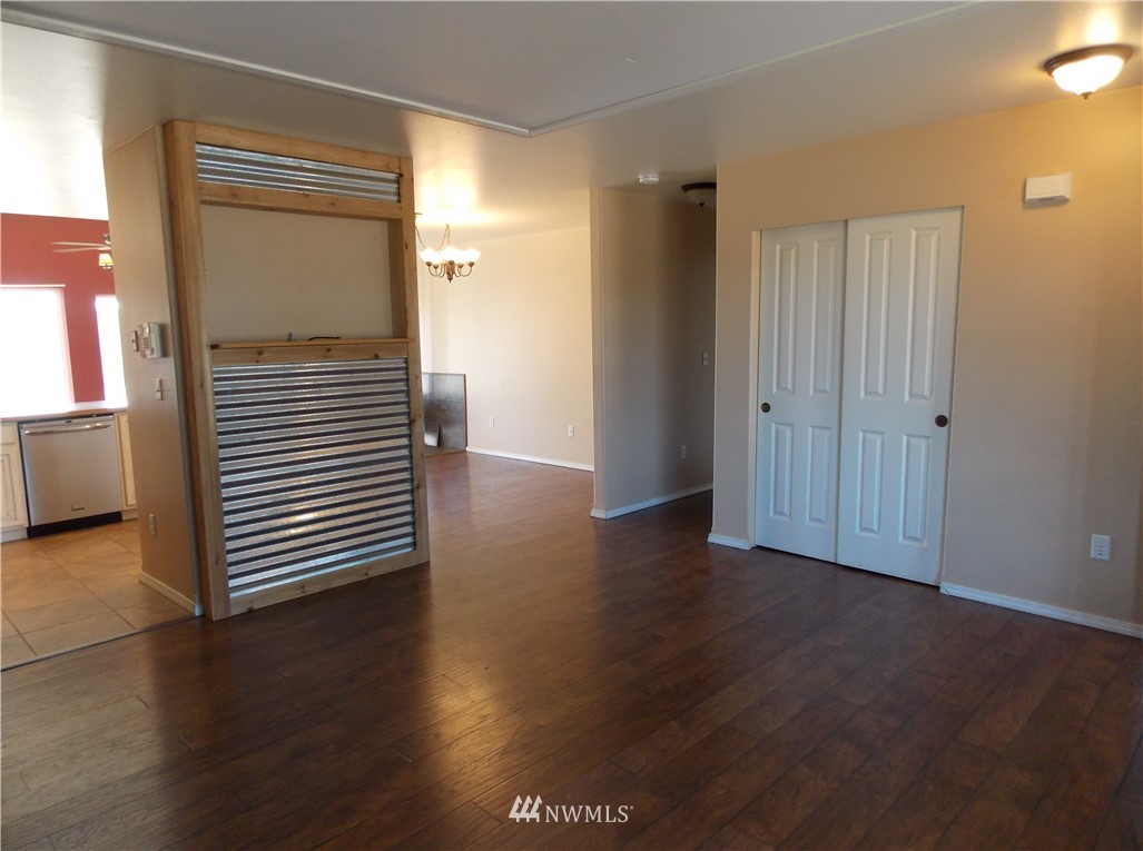 6517 198th Way Southwest Rochester, WA 98579 - Photo 5 of 25