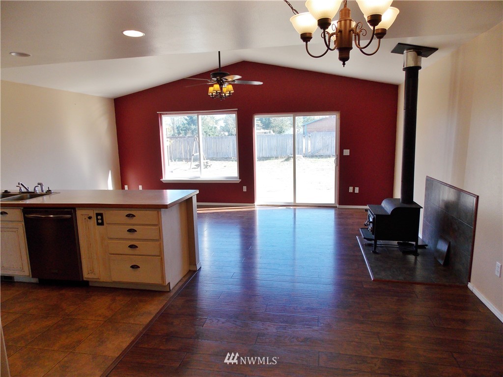 6517 198th Way Southwest Rochester, WA 98579 - Photo 8 of 25