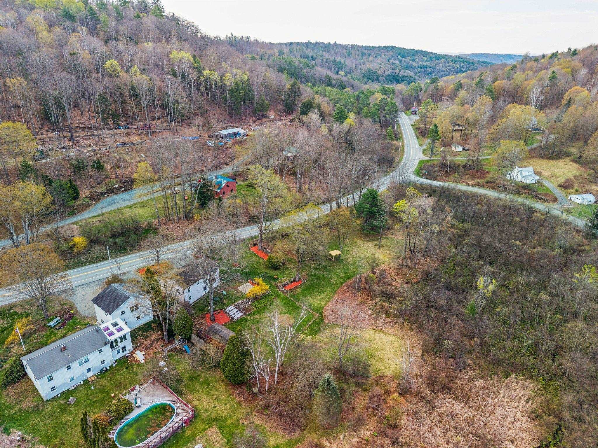 463 Highway 12 Hartland, VT 05048 - Photo 26 of 28