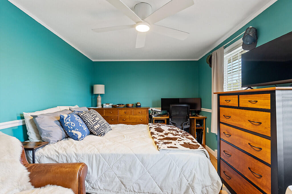 10 Ocean Park Road, Unit 4 Old Orchard Beach, ME 04064 - Photo 18 of 52 Bedroom 1