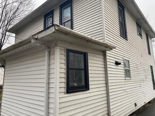 $93,000 | 707 North Nottawa Street, Sturgis, MI 49091