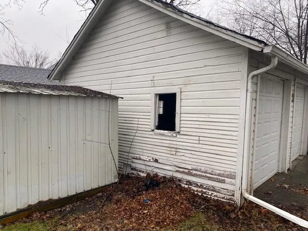 $93,000 | 707 North Nottawa Street, Sturgis, MI 49091