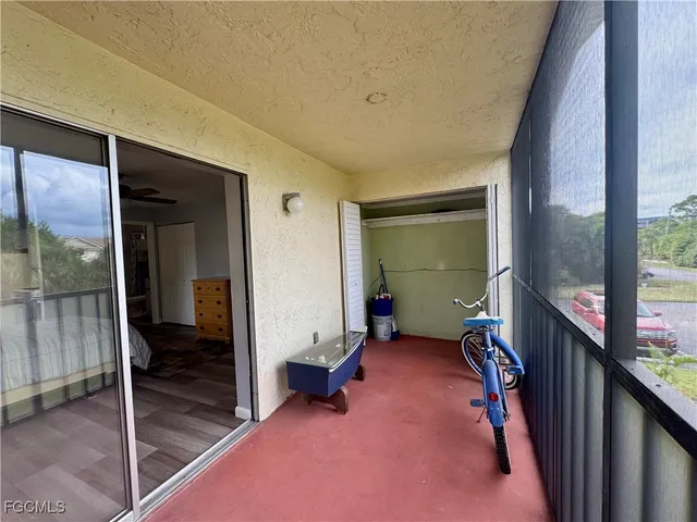 $1,250 | 8061 Country Road, Unit 202, Fort Myers, FL 33919