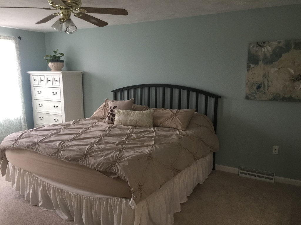 20 Roberta Road Blackstone, MA 01504 - Photo 19 of 24 Gallery Image 19