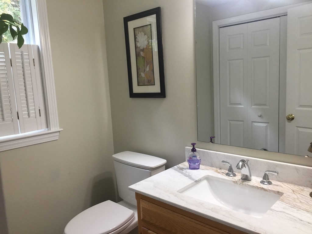 20 Roberta Road Blackstone, MA 01504 - Photo 5 of 24 Gallery Image 5