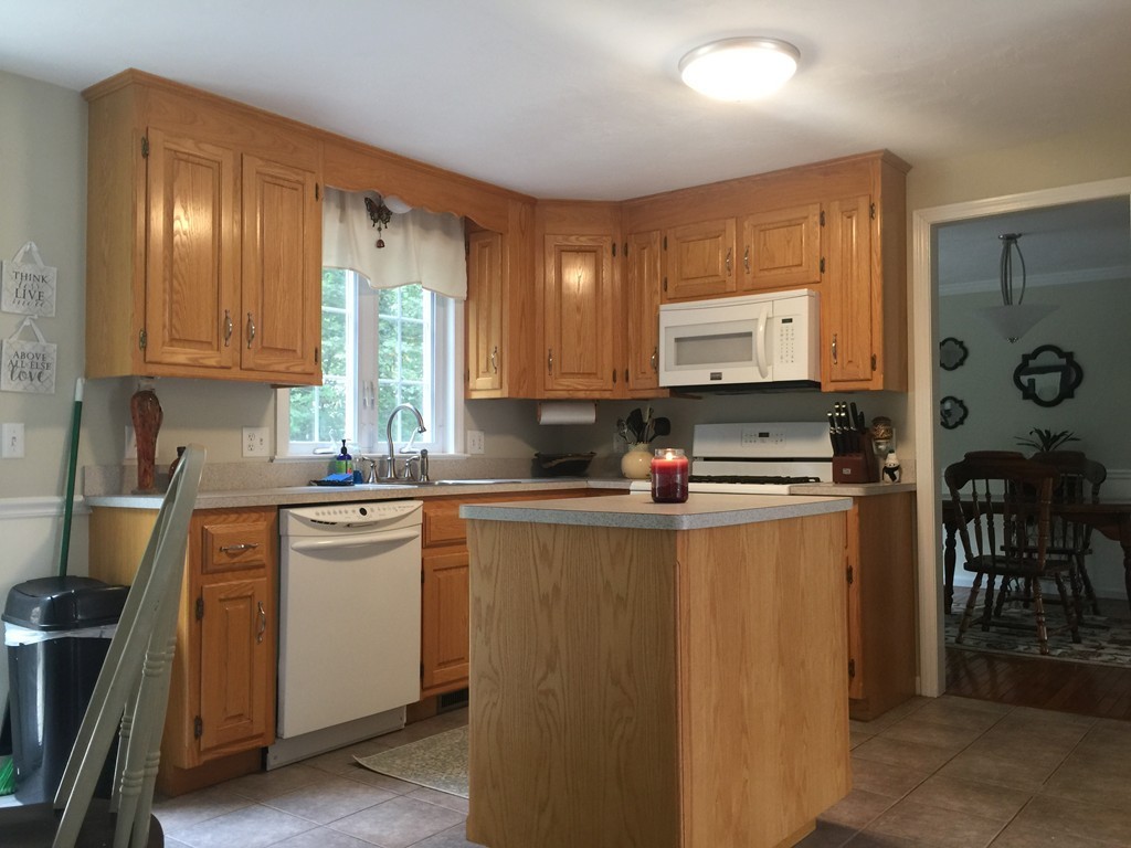 20 Roberta Road Blackstone, MA 01504 - Photo 8 of 24 Gallery Image 8
