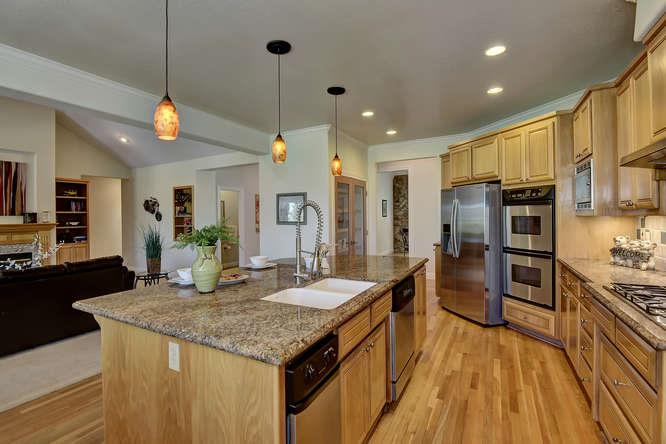 40 Ralphs Way Hollister, CA 95023 - Photo 4 of 35 Gallery Image 4