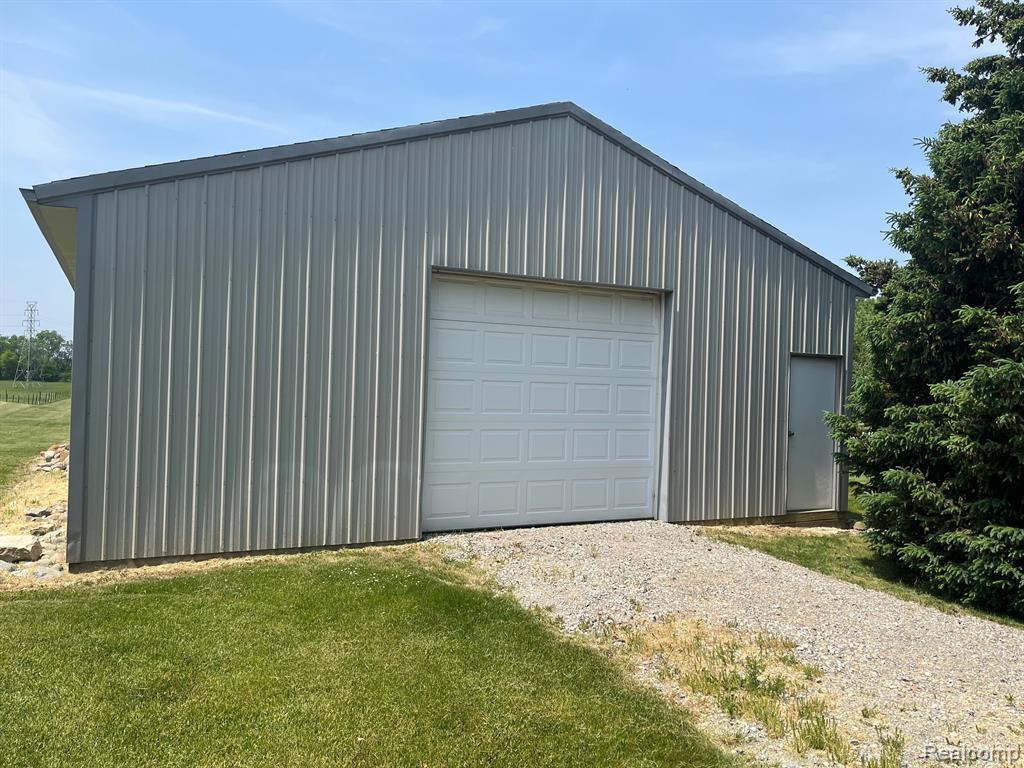 4714 Bishop Road Dryden, MI 48428 - Photo 17 of 40 Gallery Image 17