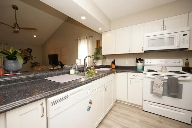 $1,800 | 1503 Green Acres Boulevard, Unit E, Fort Walton Beach, FL 32547