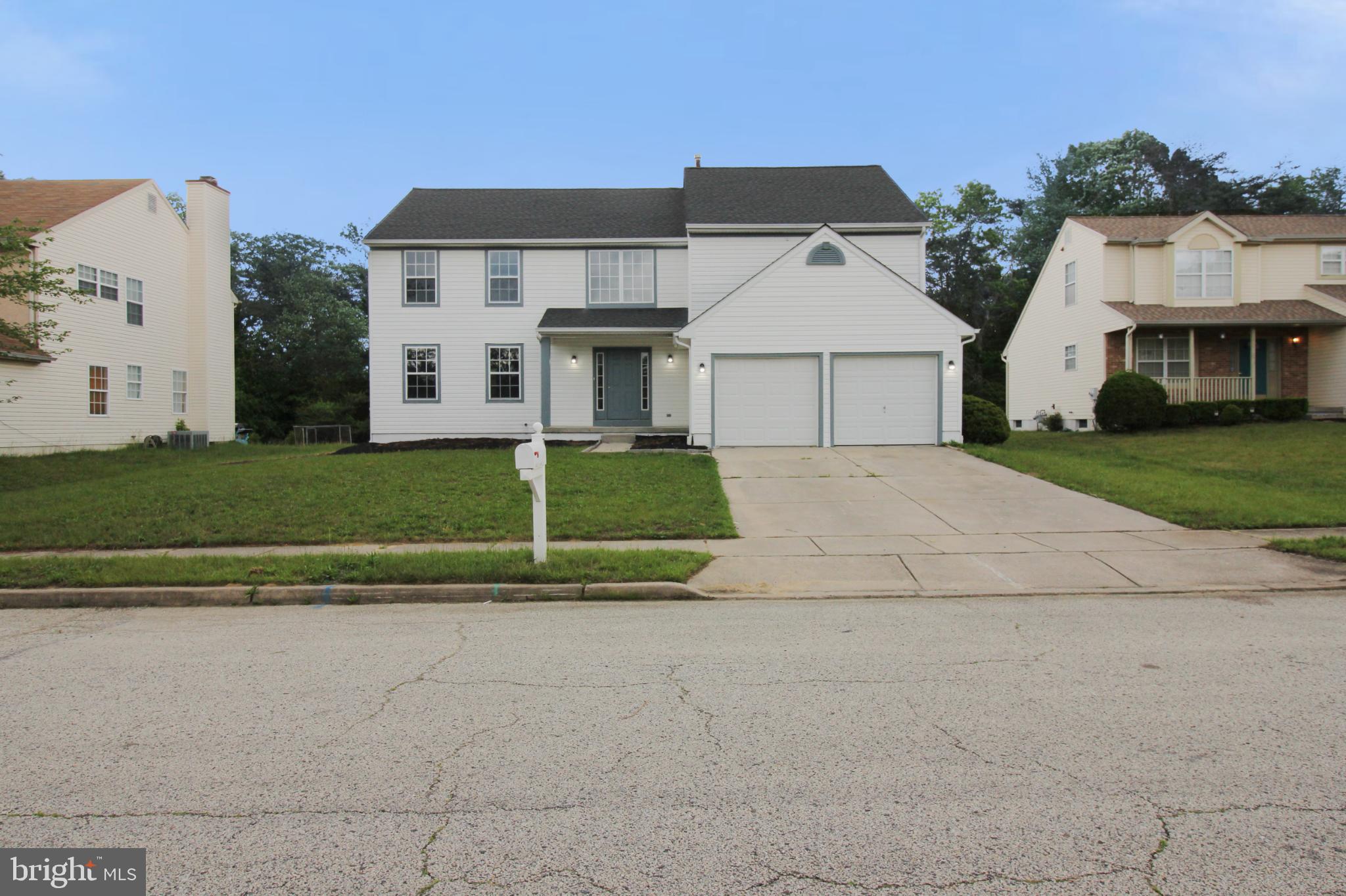 7 Edgewater Court Sicklerville, NJ 08081 - Photo 2 of 44 Charming two-story home with spacious yard.