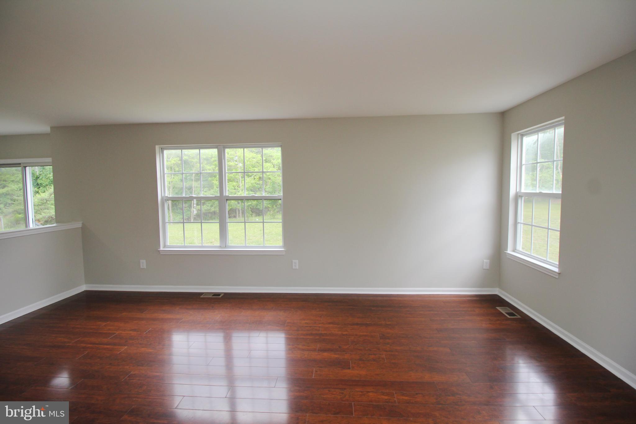 7 Edgewater Court Sicklerville, NJ 08081 - Photo 24 of 44 Bright and airy open space with natural light.