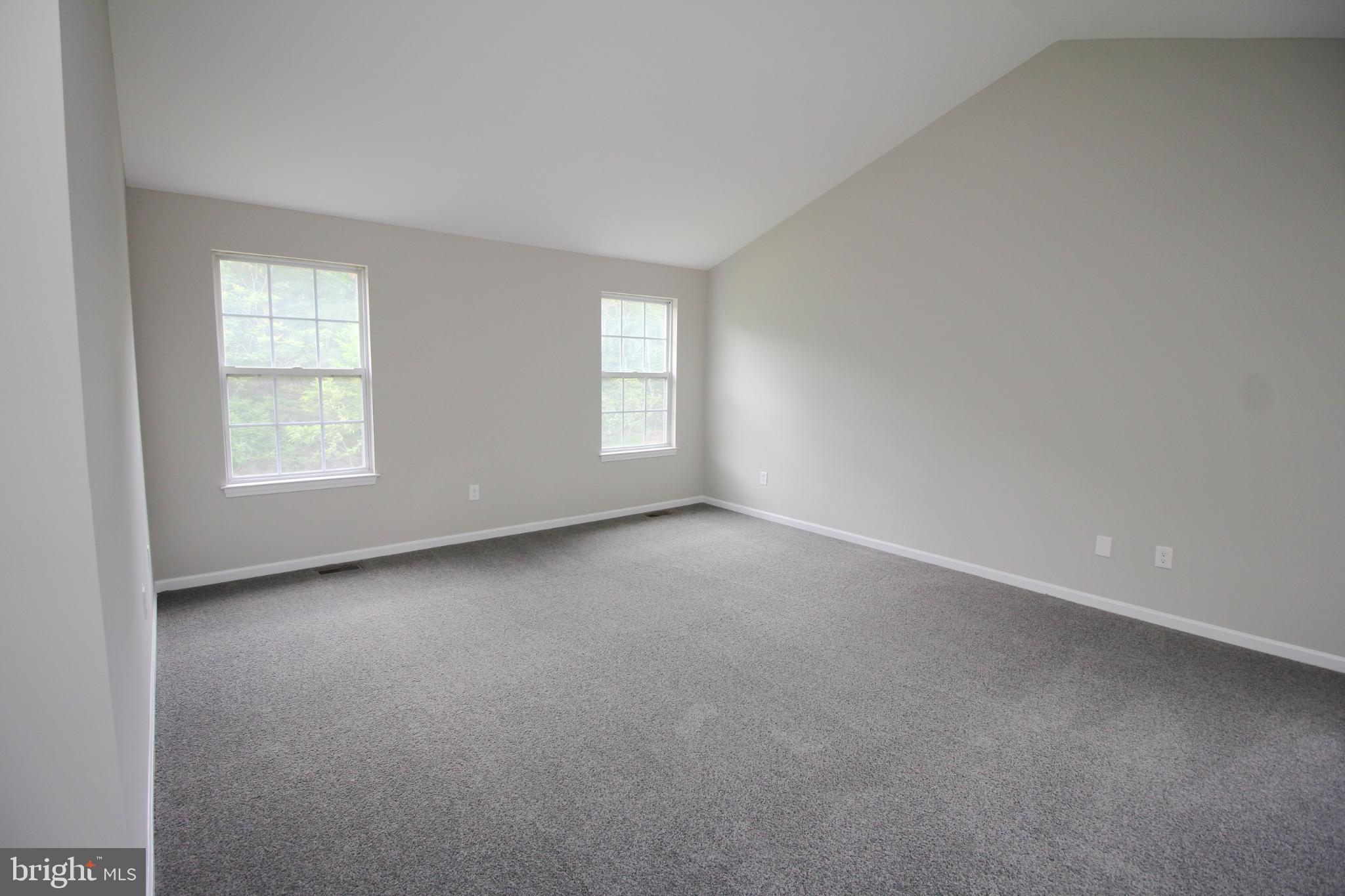 7 Edgewater Court Sicklerville, NJ 08081 - Photo 26 of 44 Spacious room with natural light and high ceili...