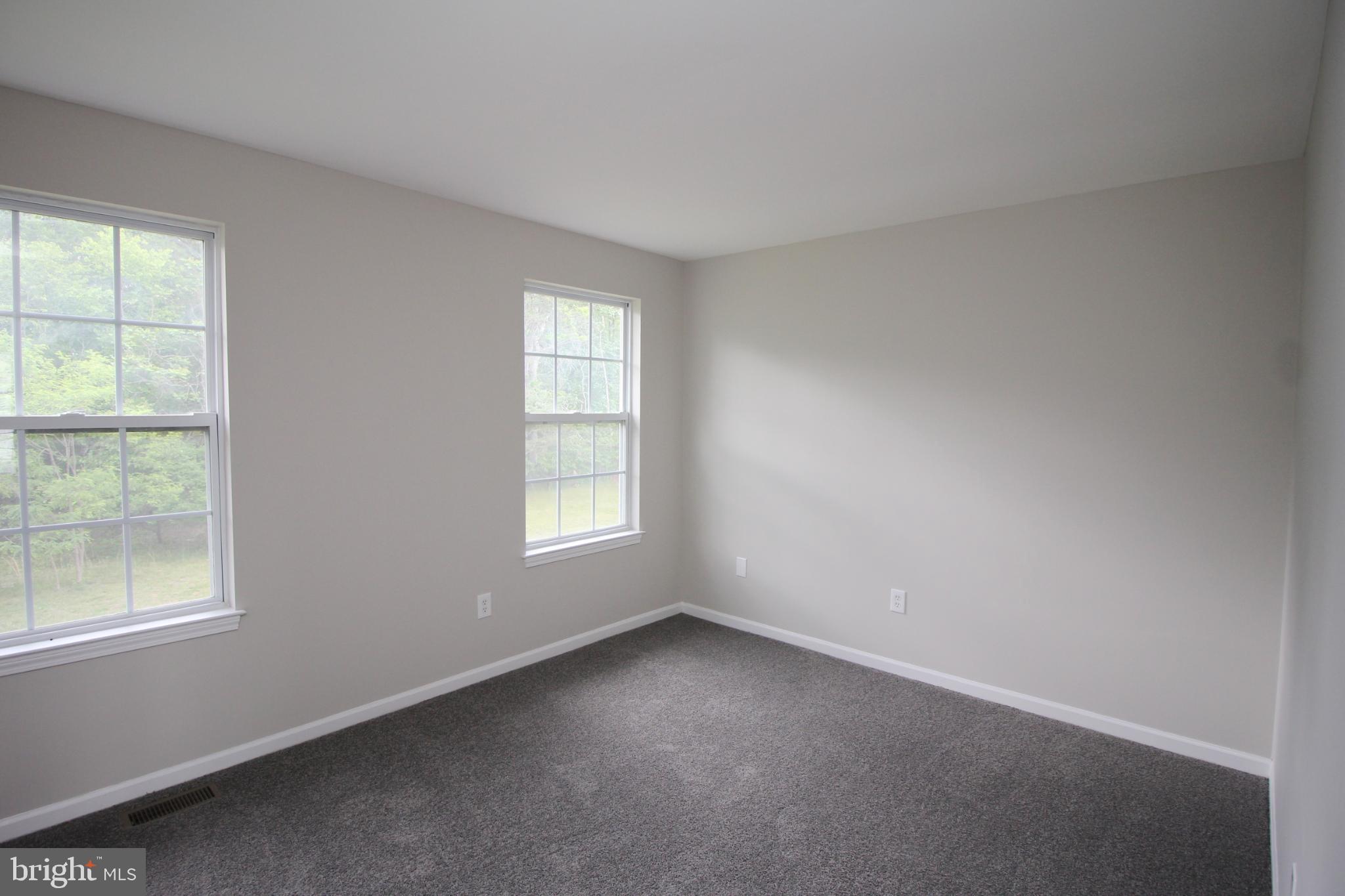 7 Edgewater Court Sicklerville, NJ 08081 - Photo 33 of 44 Bright and airy room with natural light.