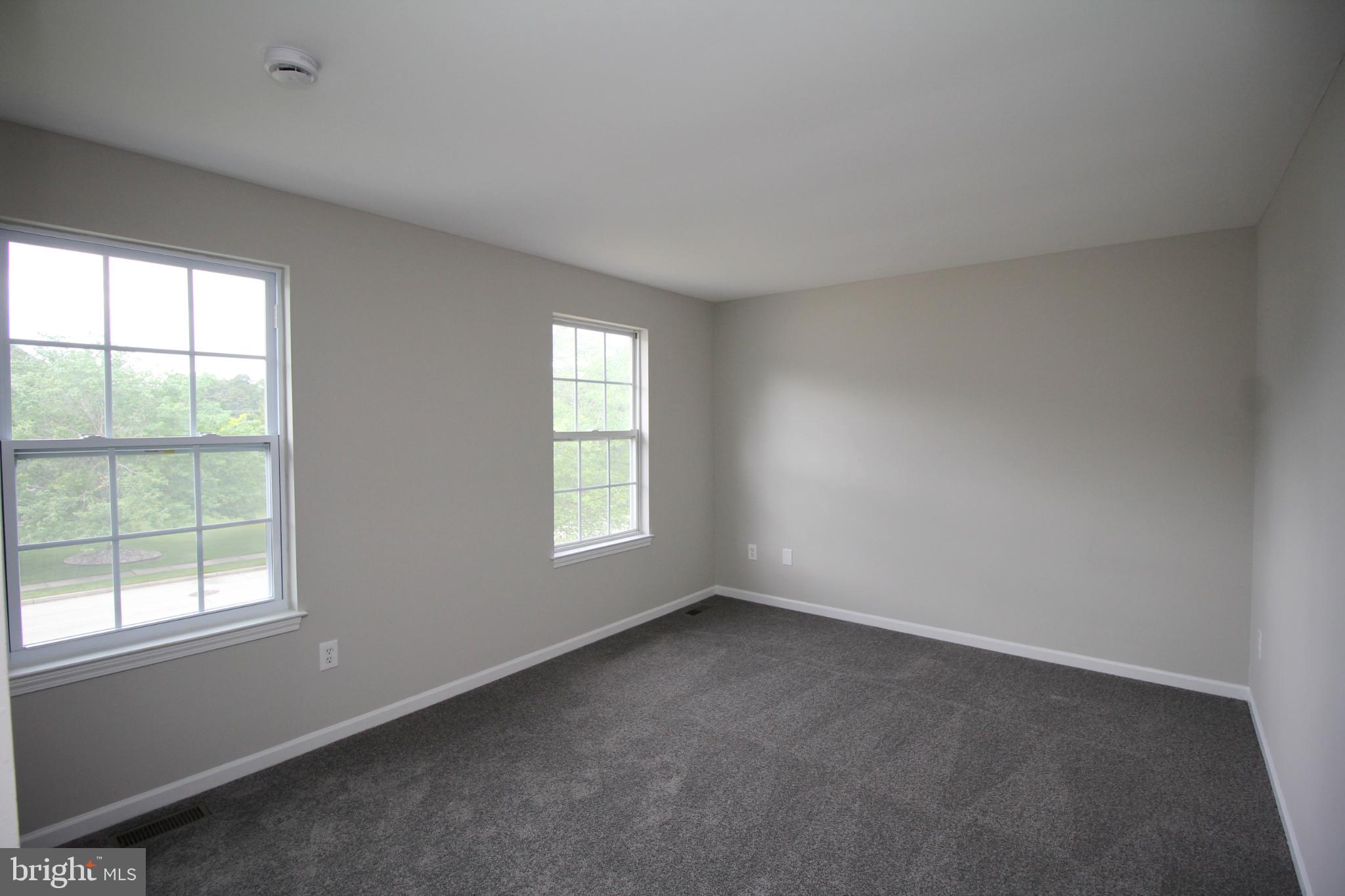 7 Edgewater Court Sicklerville, NJ 08081 - Photo 39 of 44 Bright and airy room with scenic views.