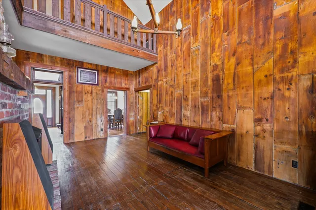 $495,000 | 2550 East County Road 1375 North, Newman, IL 61942