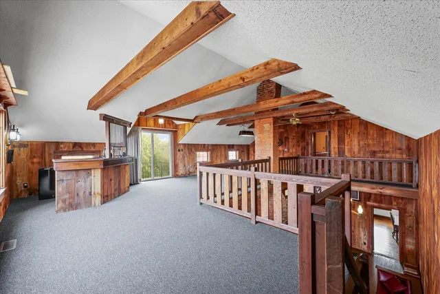 $495,000 | 2550 East County Road 1375 North, Newman, IL 61942