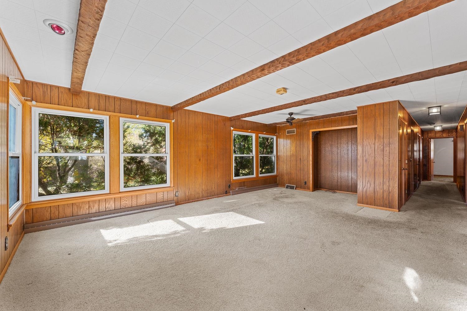 313 Bluffview Court Portage, WI 53901 - Photo 11 of 42