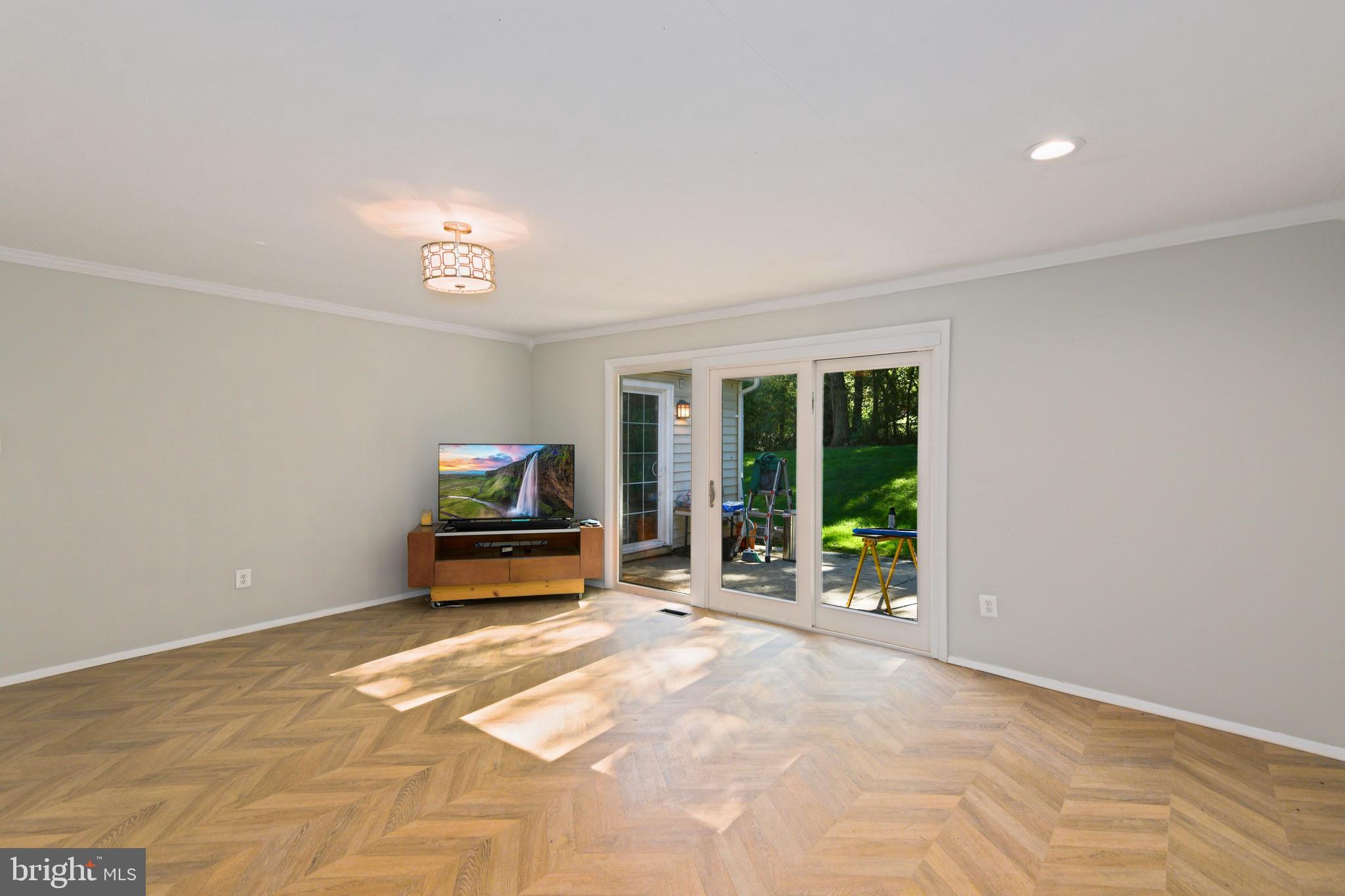 12203 Cedarbrook Lane Laurel, MD 20708 - Photo 15 of 40 Gallery Image 15