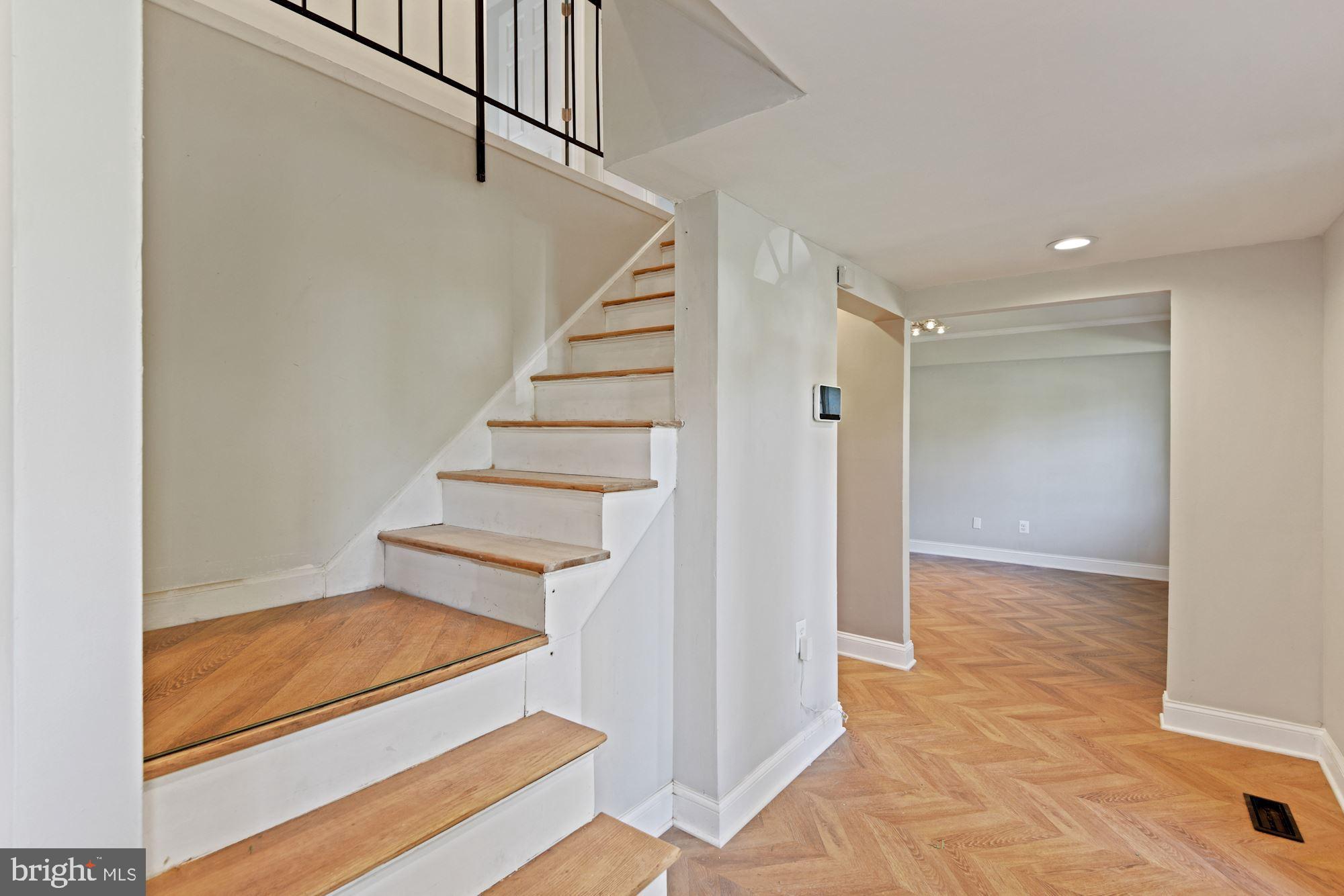 12203 Cedarbrook Lane Laurel, MD 20708 - Photo 3 of 40 Gallery Image 3