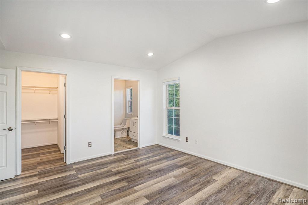 13439 Forest Ridge Boulevard Sterling Heights, MI 48313 - Photo 12 of 28