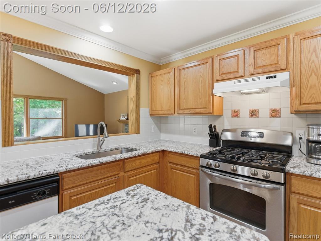 2842 Manorwood Road Troy, MI 48085 - Photo 39 of 72
