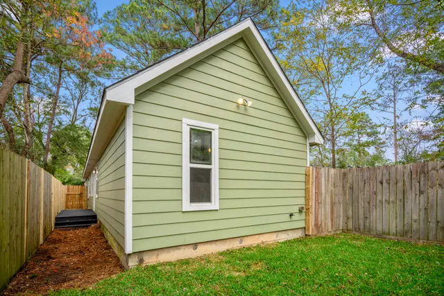 $1,700 | 628 Foster Street, Tomball, TX 77375