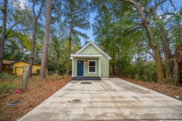 $1,700 | 628 Foster Street, Tomball, TX 77375