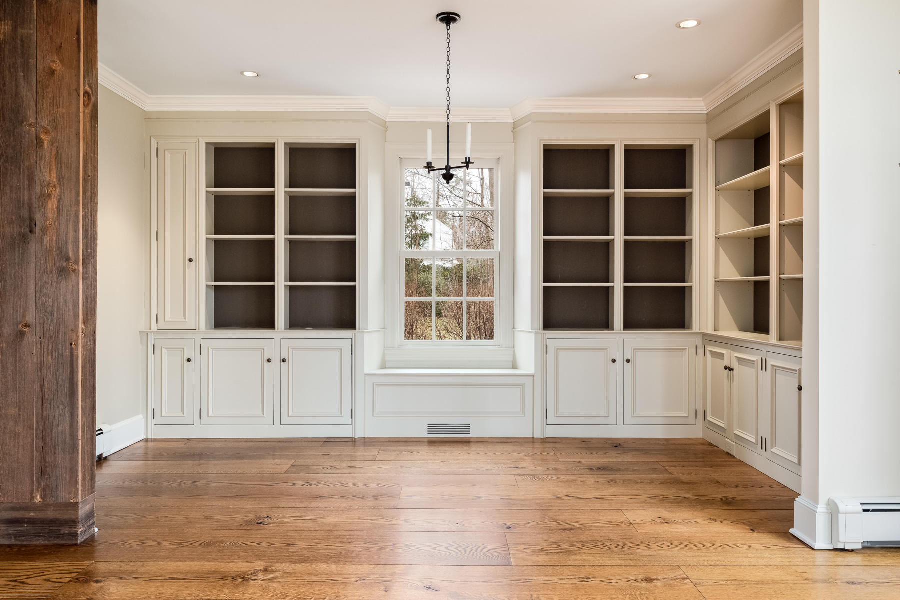 840 Hollow Tree Ridge Road Darien, CT 06820 - Photo 7 of 27 a view of empty room with windows and entryway