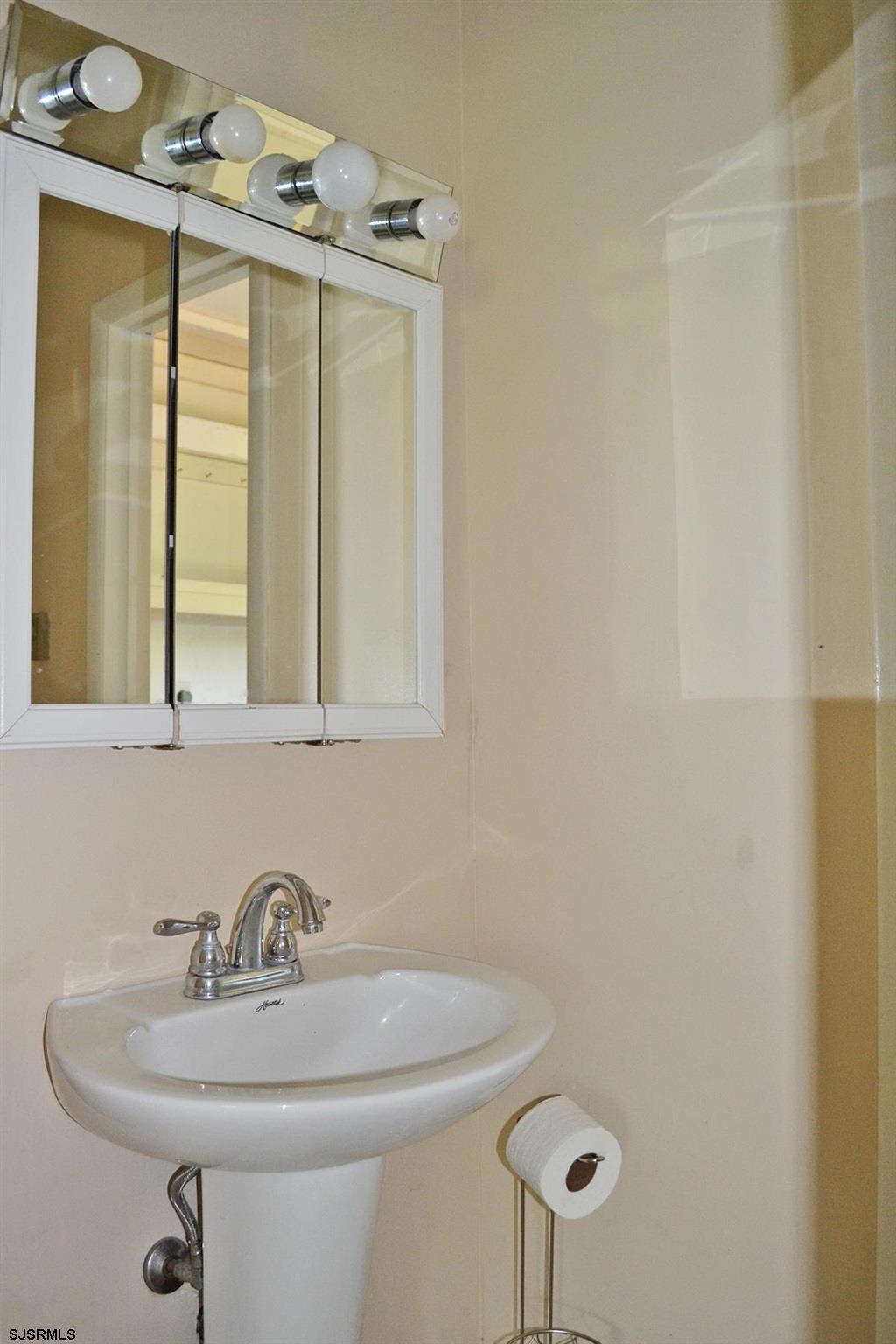 144 Exton Road Somers Point, NJ 08244 - Photo 12 of 42 Gallery Image 12