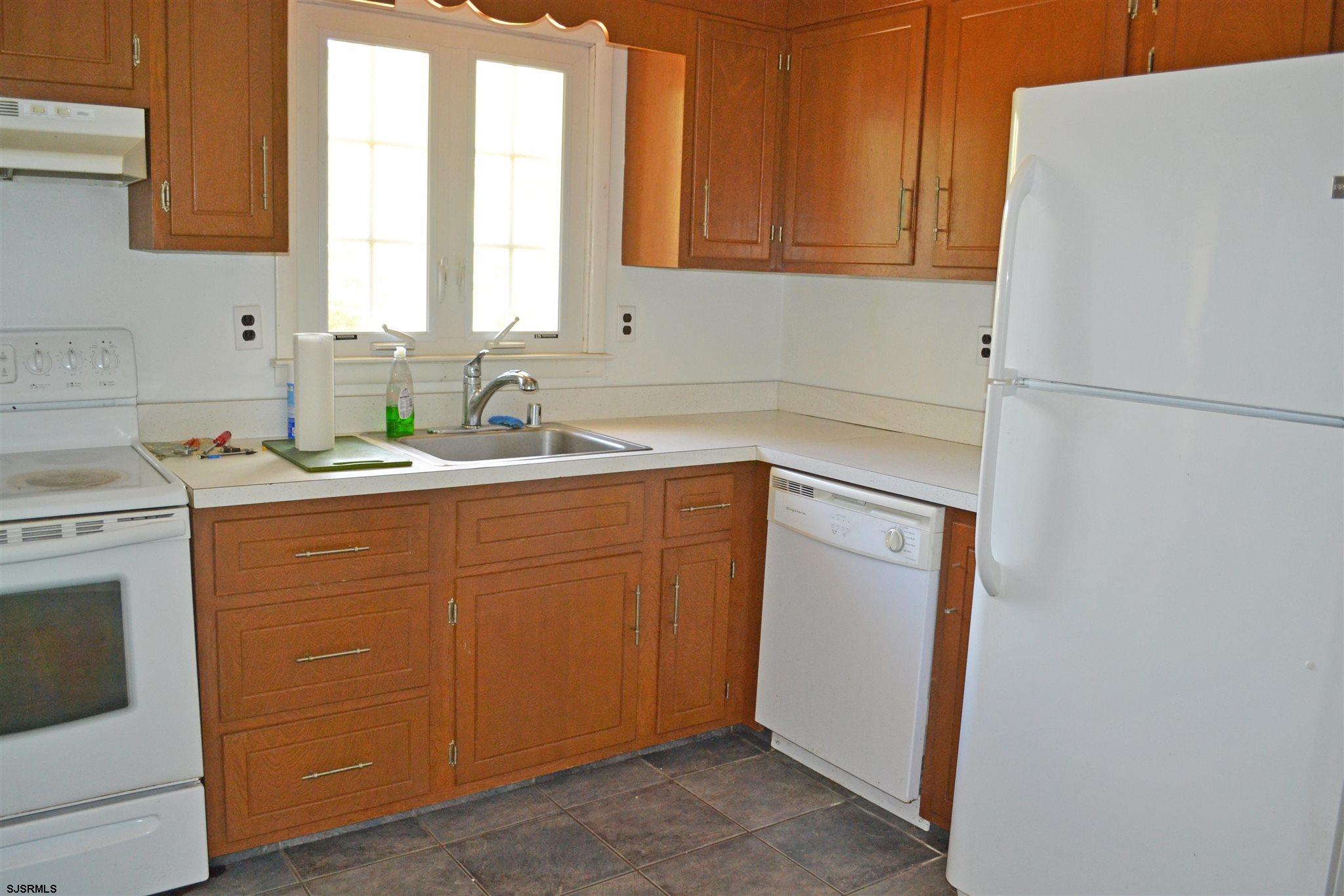 144 Exton Road Somers Point, NJ 08244 - Photo 9 of 42 Gallery Image 9