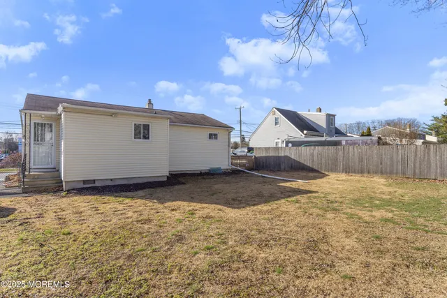 $3,000 | 85 Helen Avenue, Freehold, NJ 07728