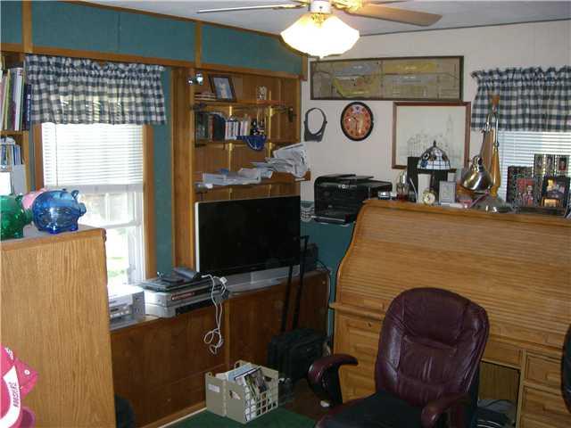 235 East Thompson Road Indianapolis, IN 46227 - Photo 6 of 11 Gallery Image 6