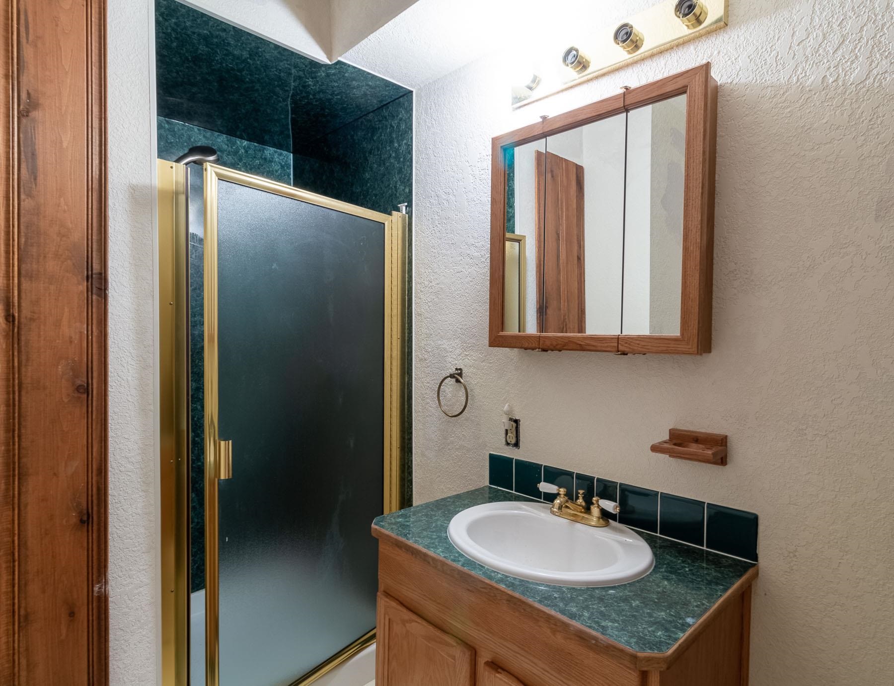 5414 South Corkery Road Spokane, WA 99223 - Photo 17 of 29