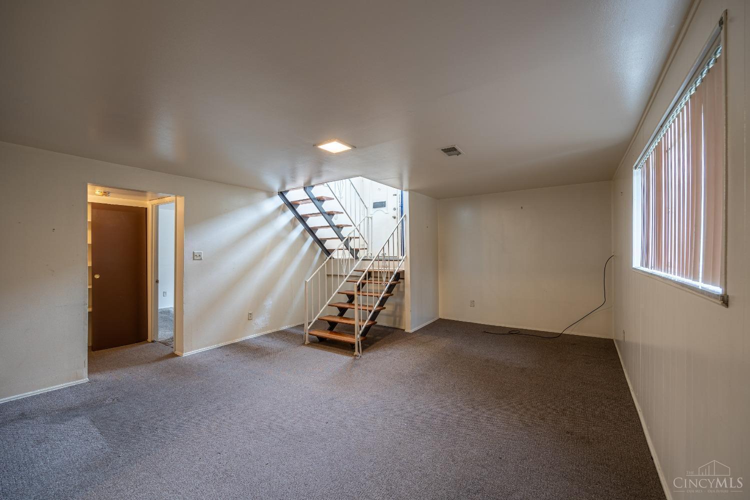 6020 Ridgeacres Drive, Unit A Cincinnati, OH 45237 - Photo 14 of 23