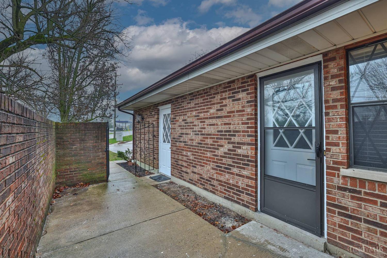 5640 Springdale Road Cincinnati, OH 45251 - Photo 31 of 38 Gallery Image 31