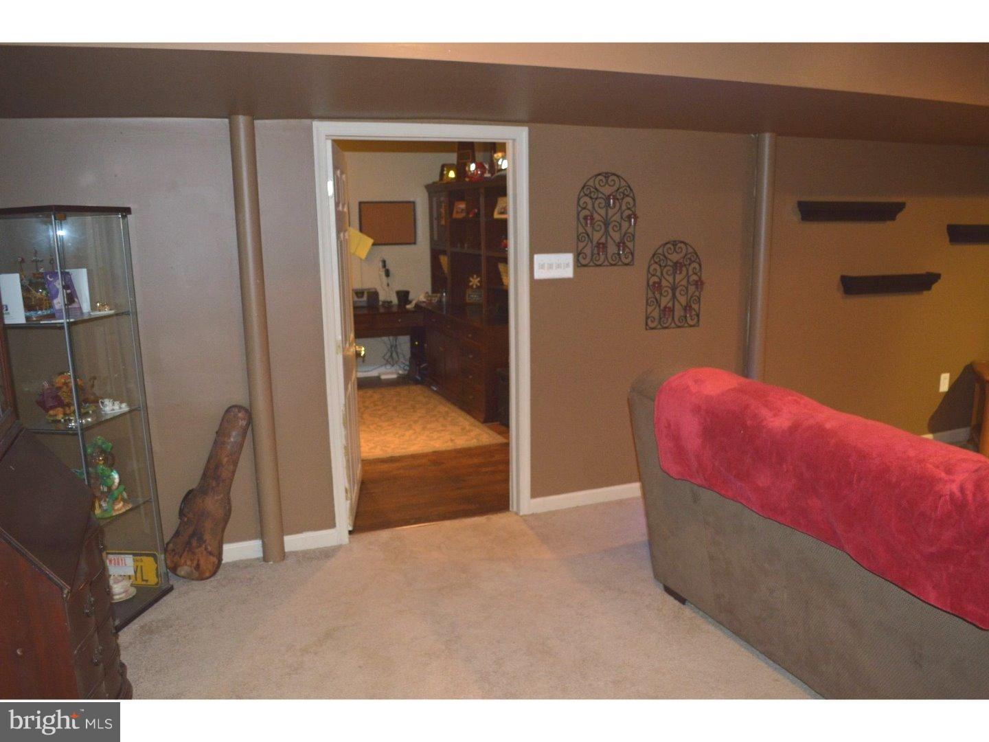 709 Crystle Road Aston, PA 19014 - Photo 13 of 24 a living room with furniture