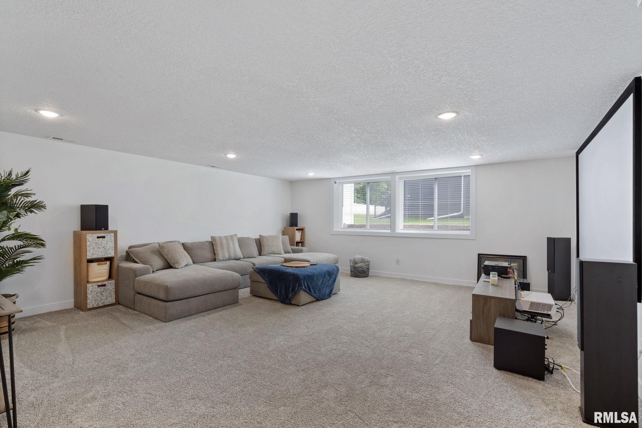 579 Kevin Road Blue Grass, IA 52726 - Photo 26 of 43 Gallery Image 26