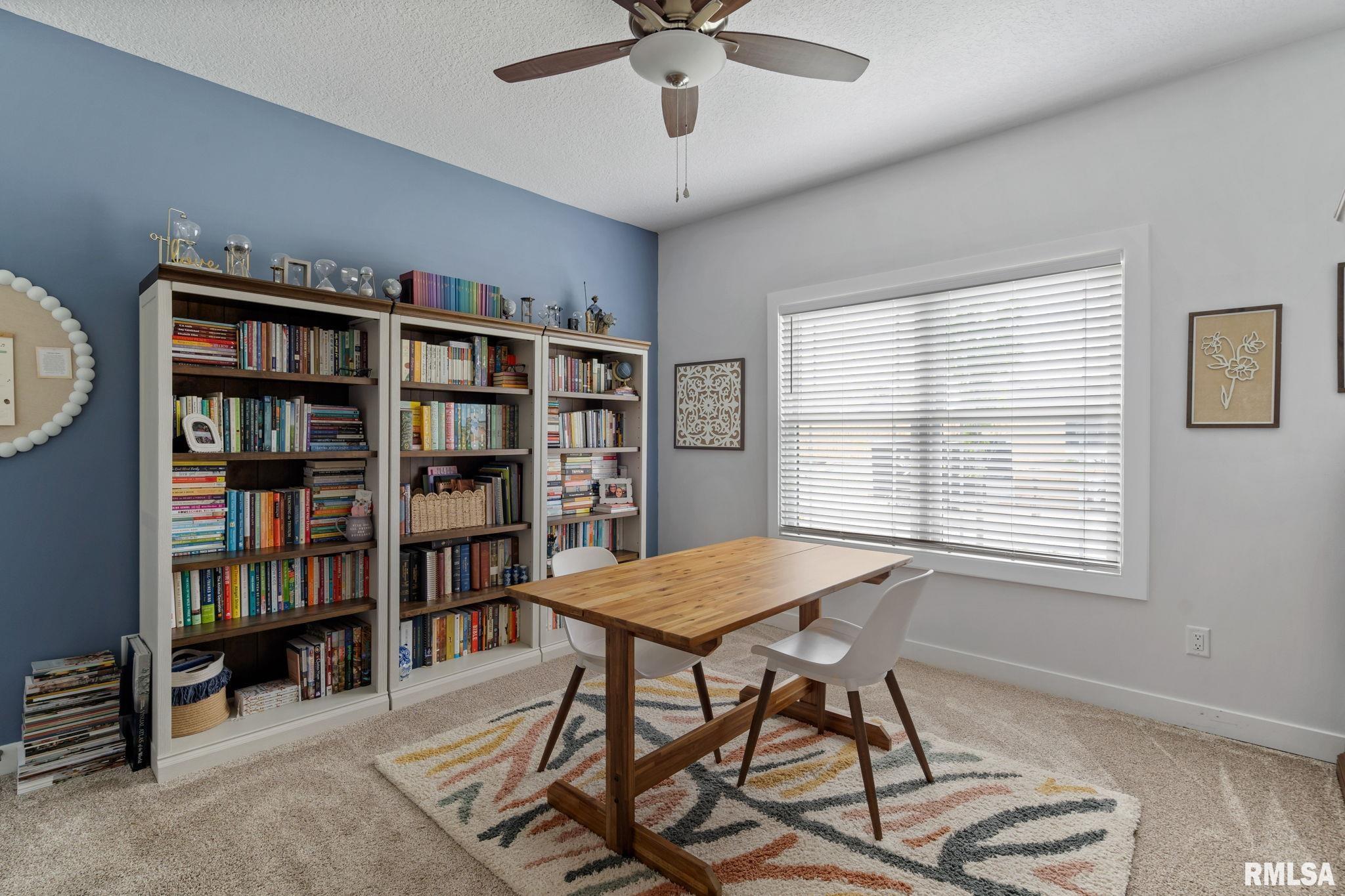 579 Kevin Road Blue Grass, IA 52726 - Photo 4 of 43 Gallery Image 4